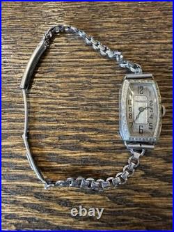 Vintage Art Deco Windsor Swiss Watch Running Filigree Diel Leader Case 1920-30