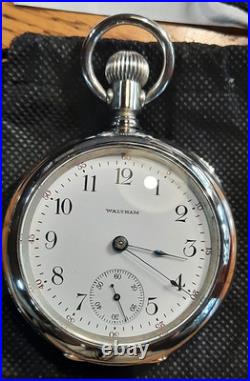 Waltham USA Open-Face 17J Display back rare hinged case Pocket Watch! U. S. A